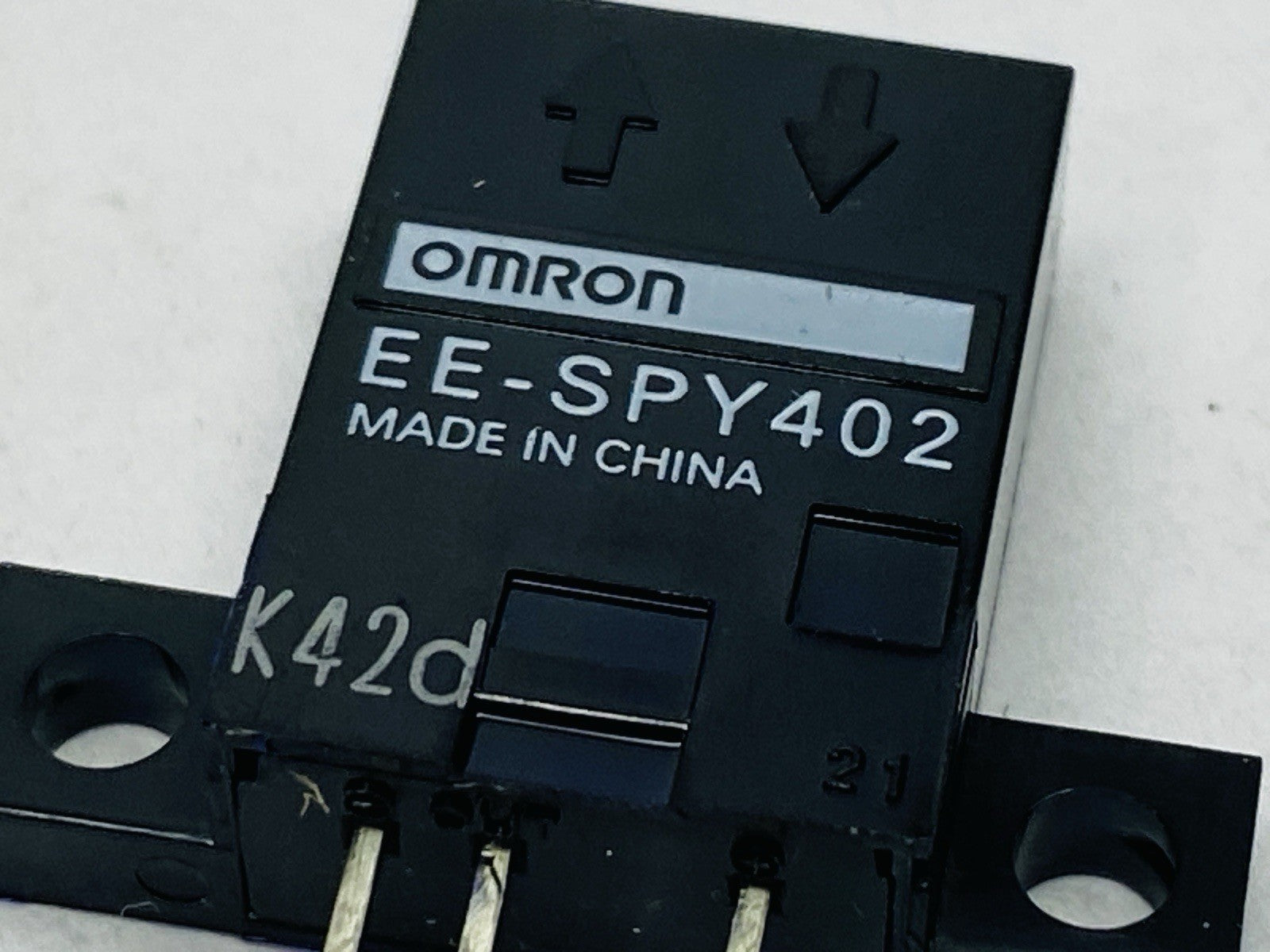 Omron EE-SPY402 Retroreflective Photo Micro Sensor - New - Maverick Industrial Sales