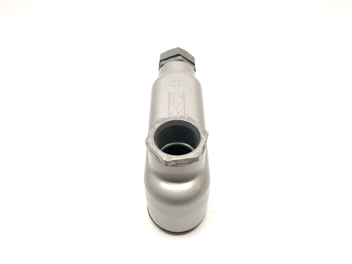 | E204093 1-1/4" Aluminum LB Type Conduit Body 32.3 Cubic Inch 1-1/2" To 1-1/4" - New – Open box - Maverick Industrial Sales