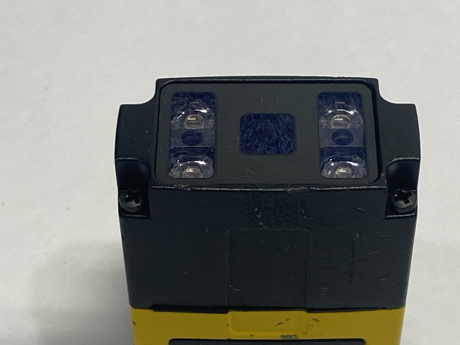 Cognex IS2000M-130-40-L18 In-Sight 2000 Vision Sensor 825-10807-1R 02 - Maverick Industrial Sales
