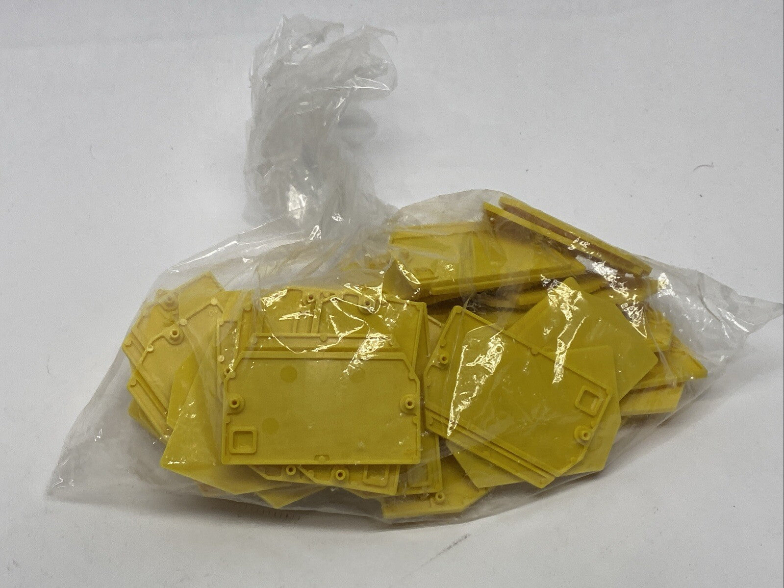 Allen Bradley 1492-TC3-Y Ser A Terminal Covers Yellow LOT OF 50 - Maverick Industrial Sales