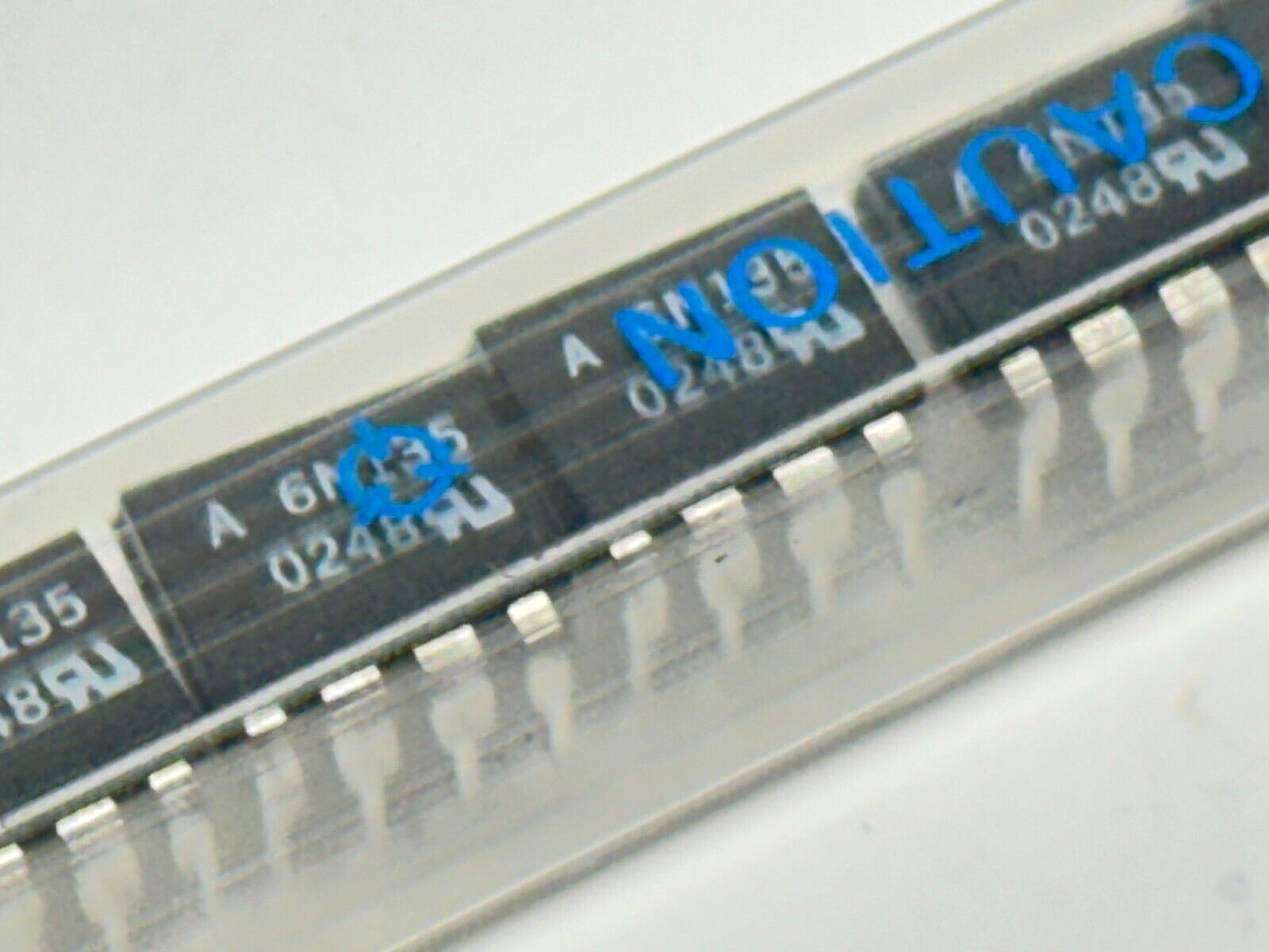 Eberline OPIS4 Optical Isolator 6N135 LOT OF 9 - Maverick Industrial Sales