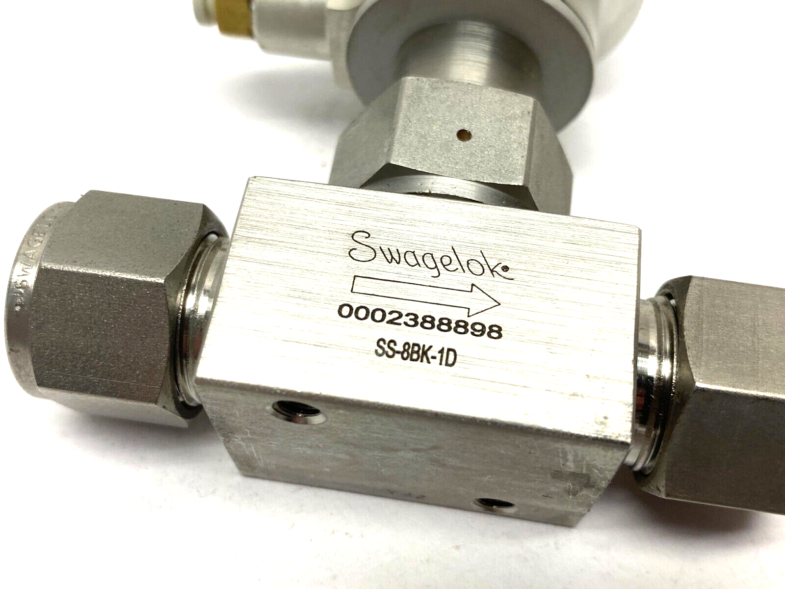 Swagelok SS-8BK-1D Stainless Steel Gasketed Bellows Valve - Maverick Industrial Sales