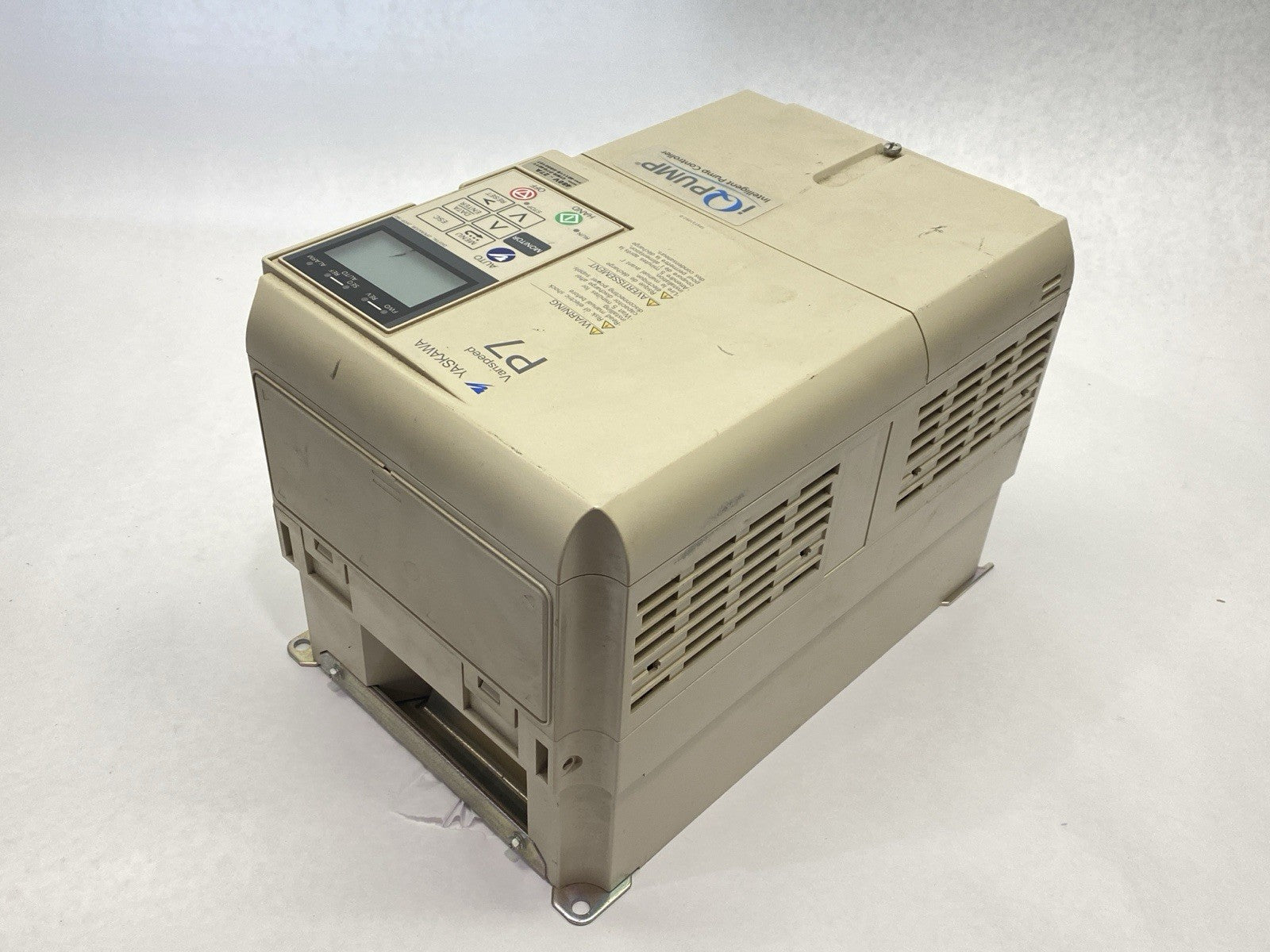 CIMR-P7U4011 | Yaskawa P7 Varispeed iQ Pump Controller Drive 3PH 27A 480V - For parts or not working - Maverick Industrial Sales