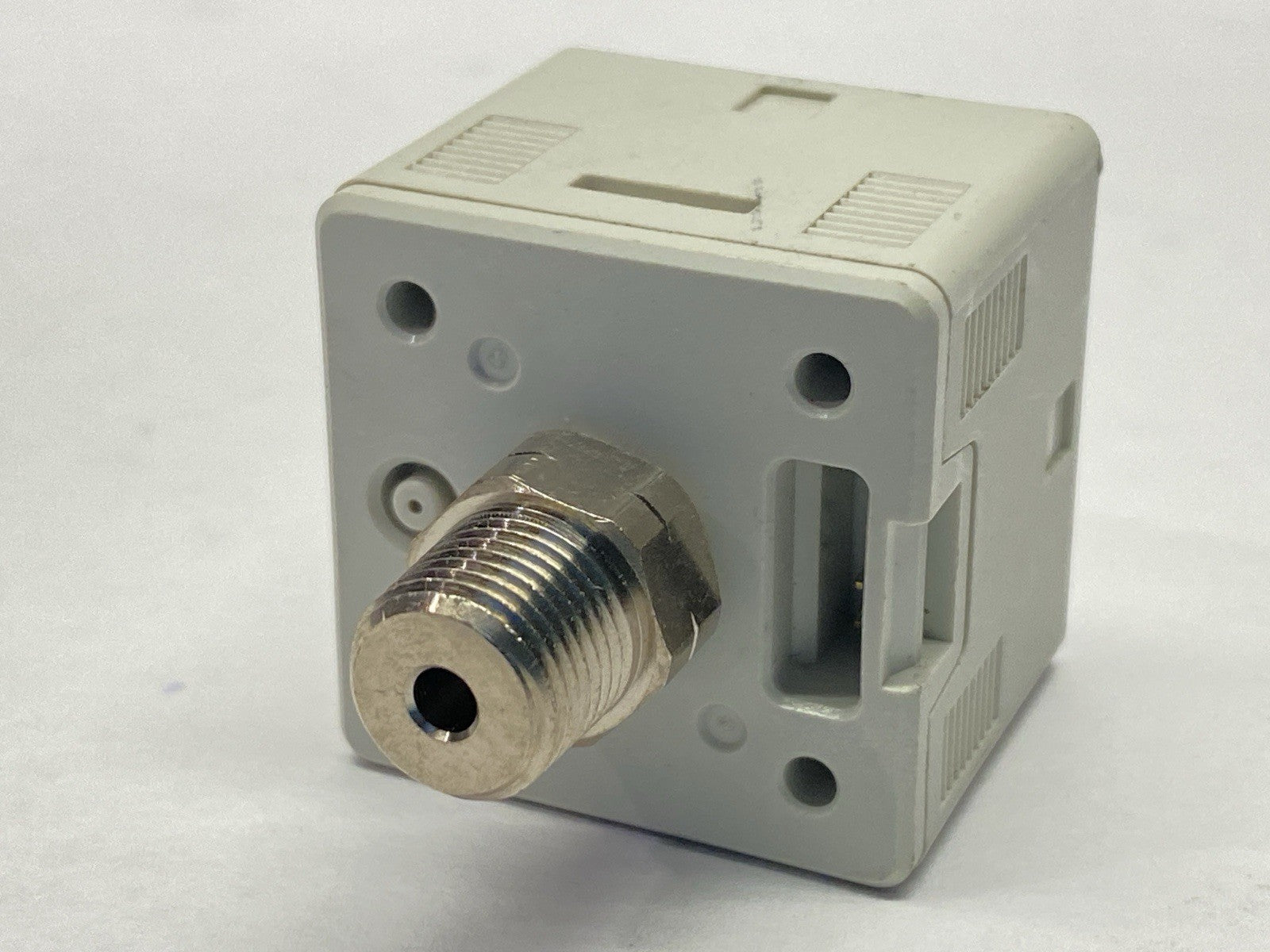 ZSE20B-L | SMC Digital Vacuum Sensor 12-30VDC - Used - Maverick Industrial Sales
