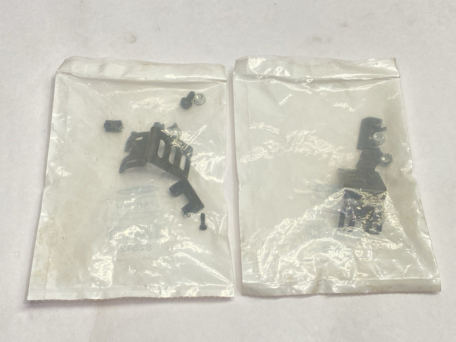 LPA-MBK-12 | Banner EZ-SCREEN Low Profile Bracket Side Mounting 82842 LOT OF 2 - New - Maverick Industrial Sales