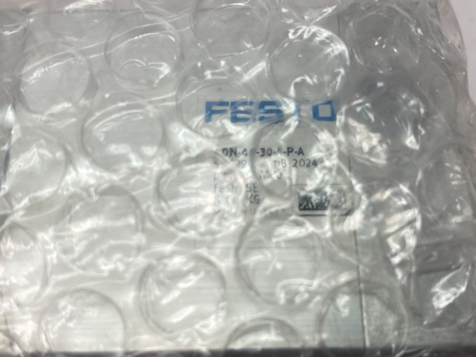 Festo ADN-40-30-A-P-A Compact Cylinder 40mm Bore, 30mm Stroke 536294 - Maverick Industrial Sales