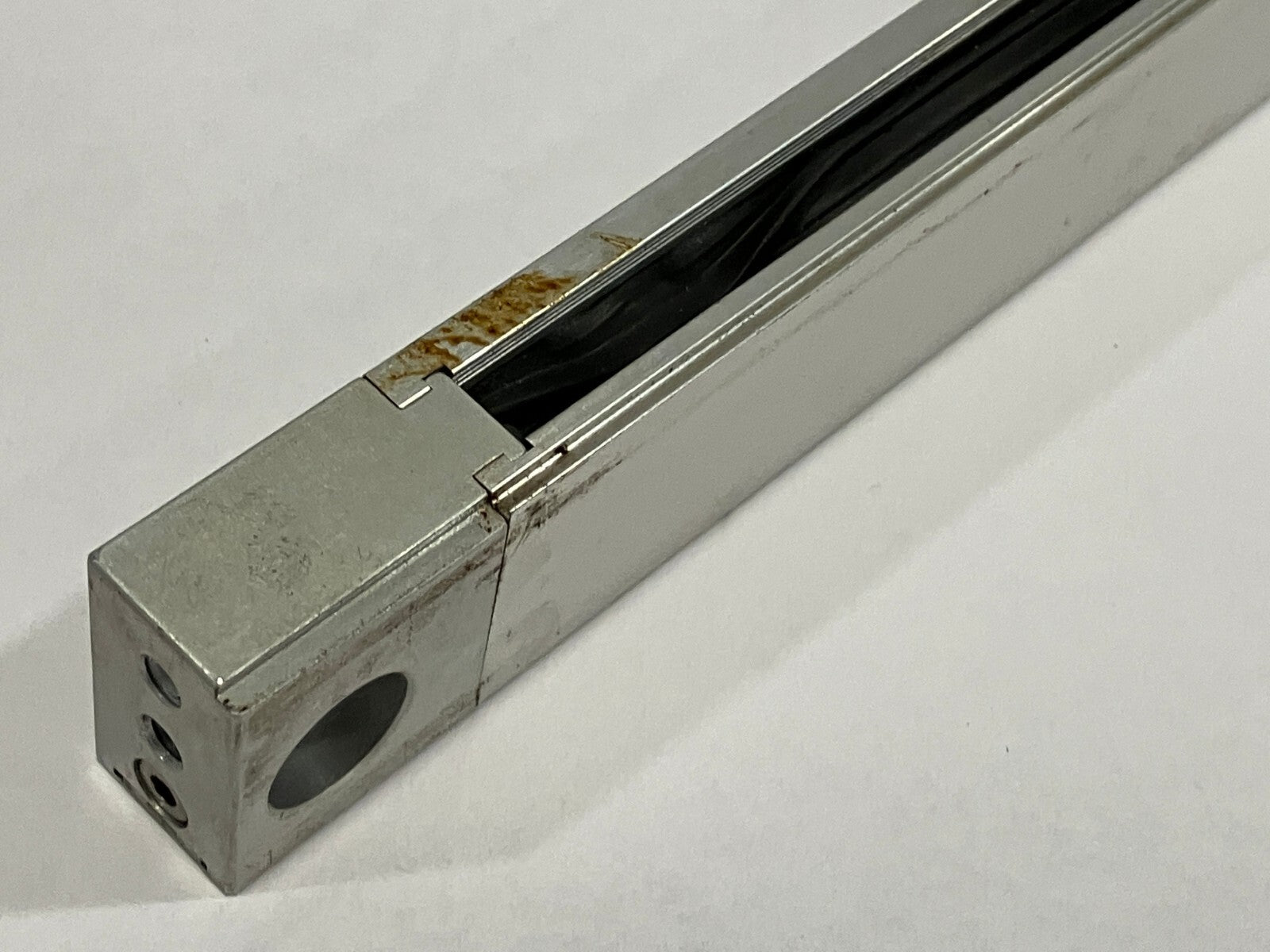 Heidenhain LS 486 Sealed Linear Encoder ML 1020 329990-28 NO READER HEAD - Maverick Industrial Sales