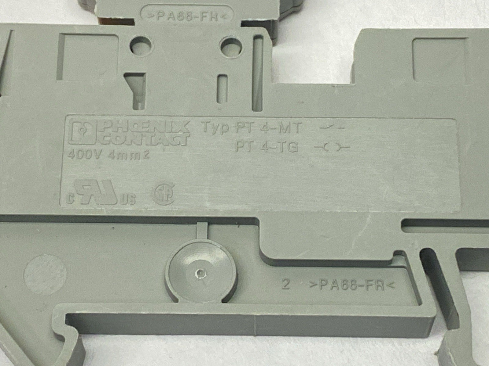 PT 4-MT | Phoenix Contact Knife Disconnect Terminal Block 3211933 w/ P-CO LOT OF 6 - Used - Maverick Industrial Sales