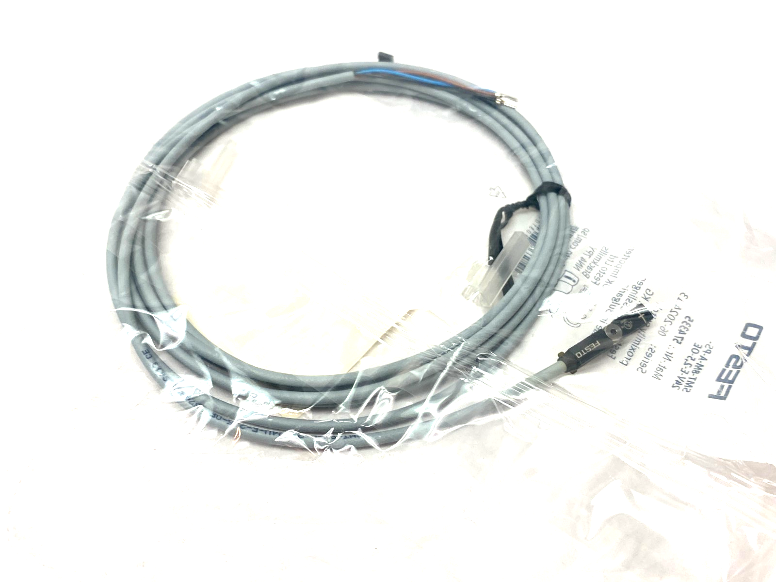 Festo SMT-8M-A-PS-24V-E-2,5-OE Proximity Switch Sensor 574335 - Maverick Industrial Sales
