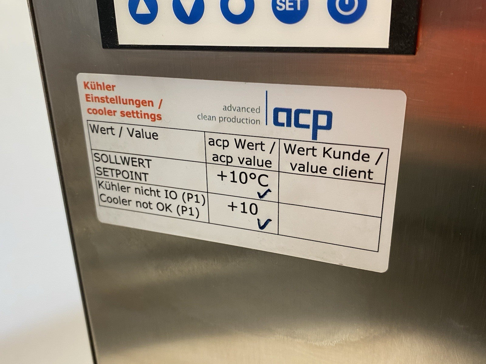 FRYKA CO2-Kühler Minikühler V200 0,140kg Capacity 110V/60Hz 6,0A - Maverick Industrial Sales