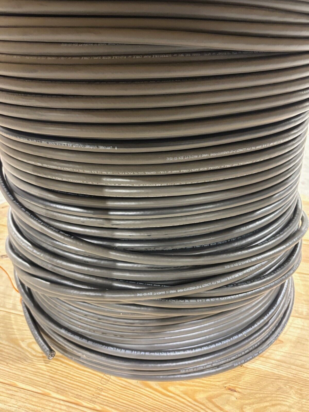 LAPP 761404 Cable OLFLEX VFD SLIM 4G2.5 14/4C 840-FT 4C 14 AWG Black - Maverick Industrial Sales