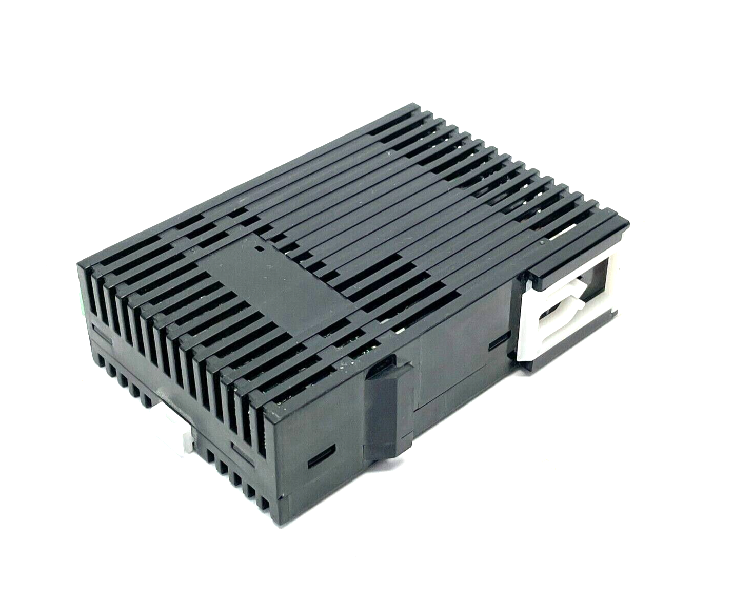 Eaton ELC-PB14NNDT Ultra Slim Programmable Logic Controller 14-Point 24VDC 3.5W - Used - Maverick Industrial Sales