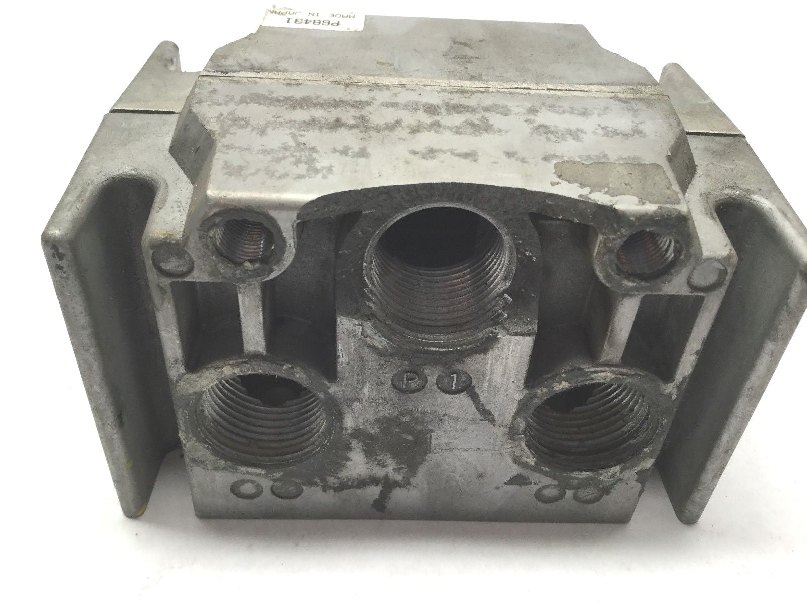 Rexroth P68431 Endplate Set - Maverick Industrial Sales