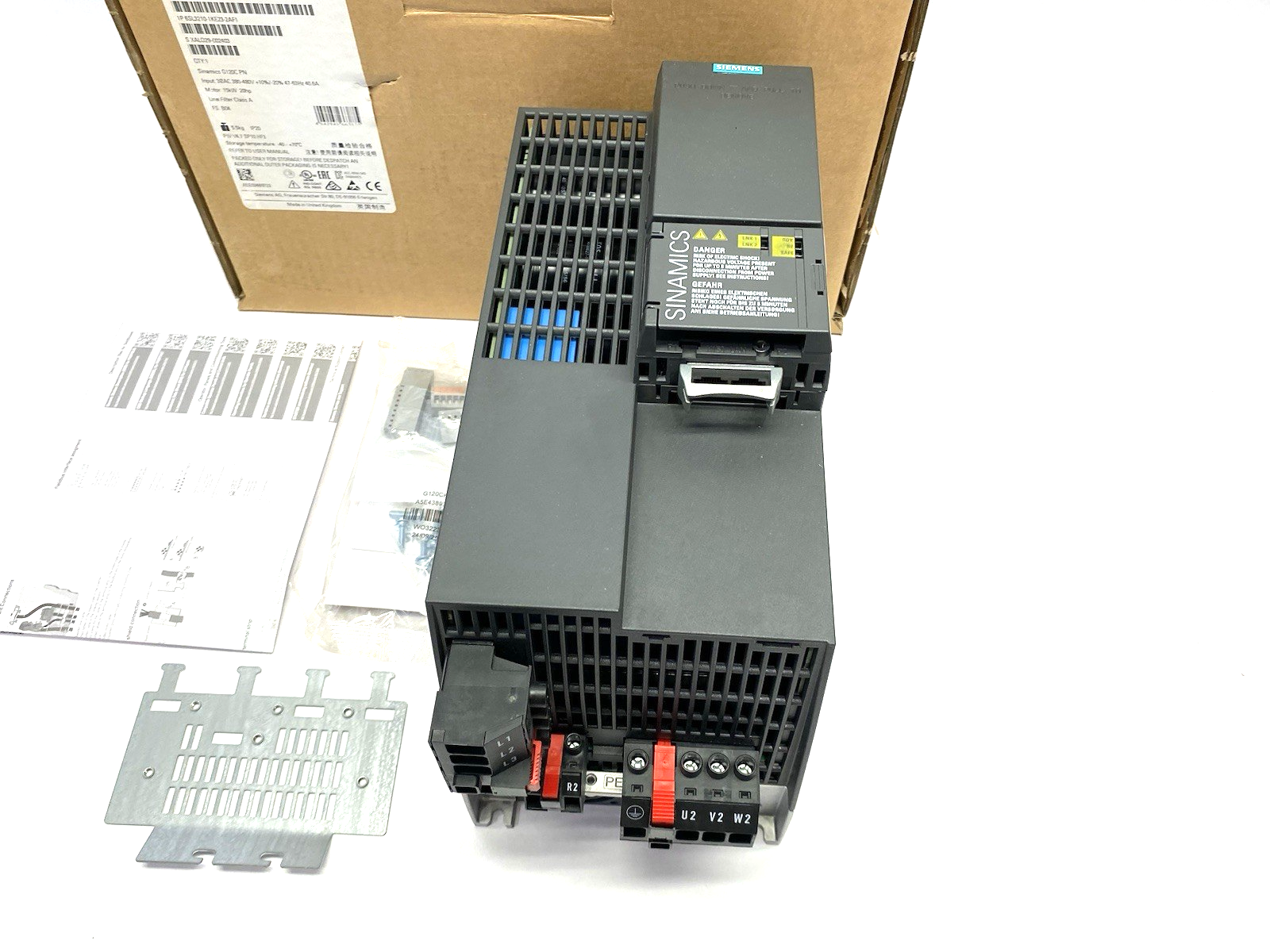 6SL3210-1KE23-2AF1 | Siemens SINAMICS G120C Drive Unit PN 15,0KW FILA - New – Open box - Maverick Industrial Sales
