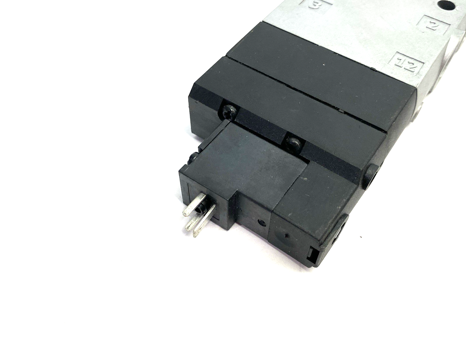 CPE24-M1H-5/3E-QS-12 | Festo Piston Gate Solenoid Valve, 5/3 Exhausted, 170279 - Used - Maverick Industrial Sales