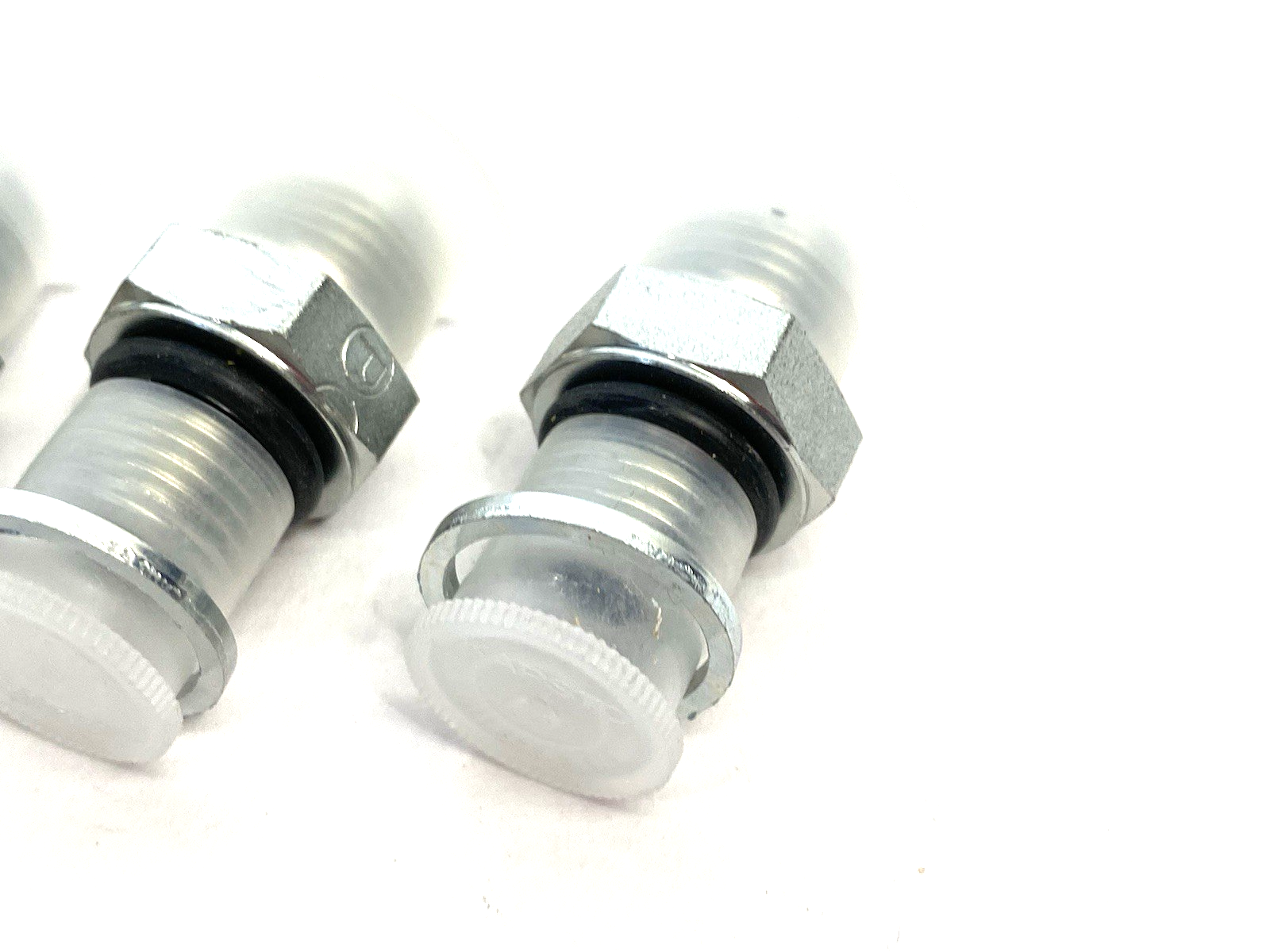6F4OMXS | Parker Triple-Lok® 37° Flare JIC Tube Straight Male Adapter LOT OF 4 - New – Open box - Maverick Industrial Sales