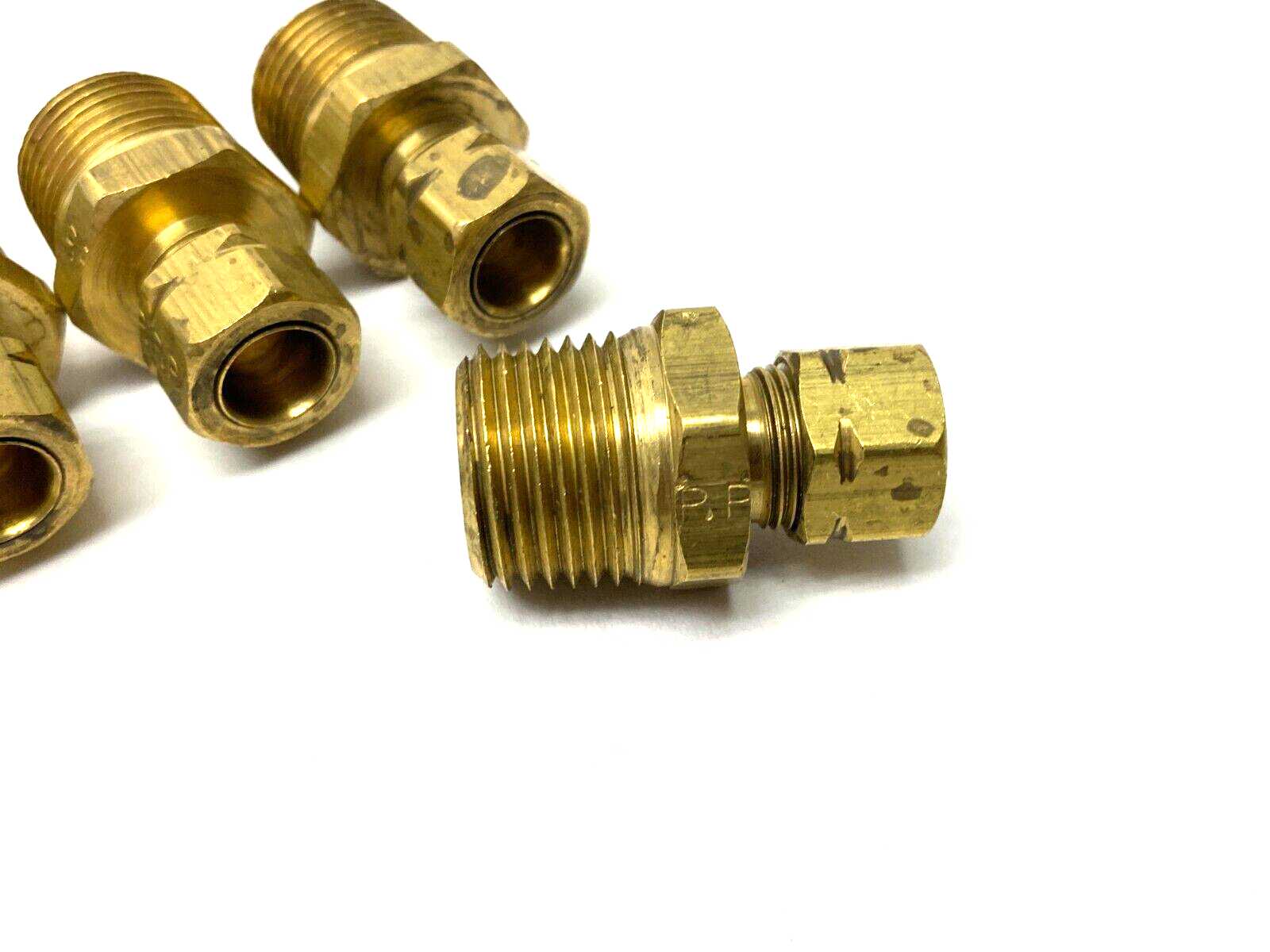 Parker 68CA-6-8 Brass Straight Compression Connector 3/8" Tube 1/2" NPT LOT OF 5 - Maverick Industrial Sales