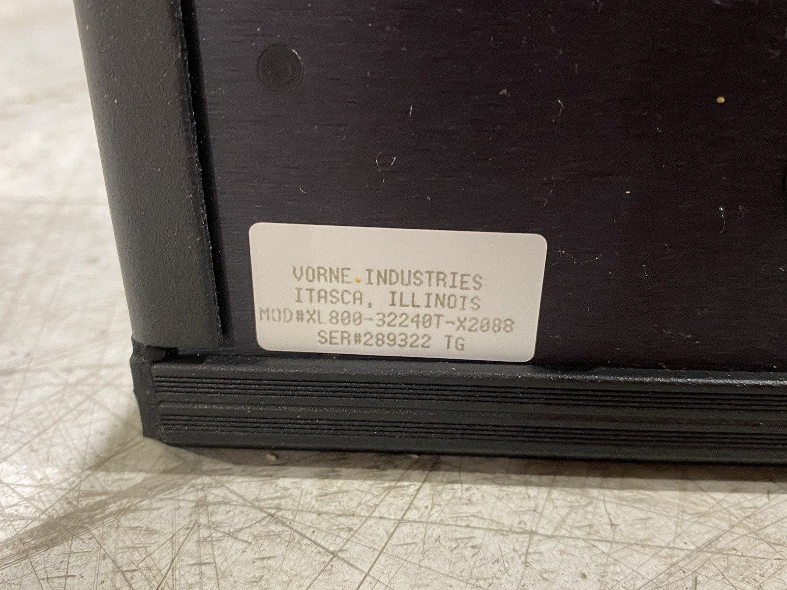 XL800-32240T-X2088 | Vorne Tri-Color Productivity Display 32-Rows, 240-Columns - Used - Maverick Industrial Sales