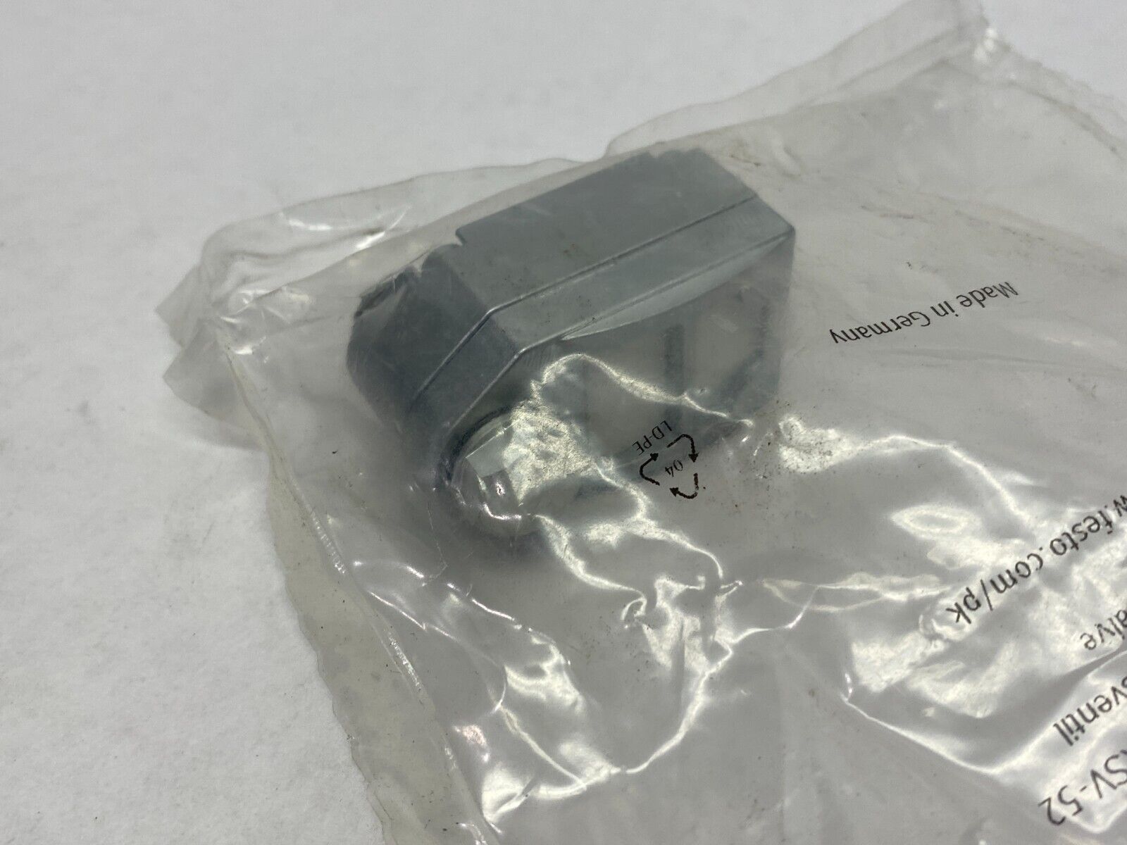 Festo VBQF-U-G18-E Quick-Exhaust Valve L208 RSV-52, 547531 - Maverick Industrial Sales