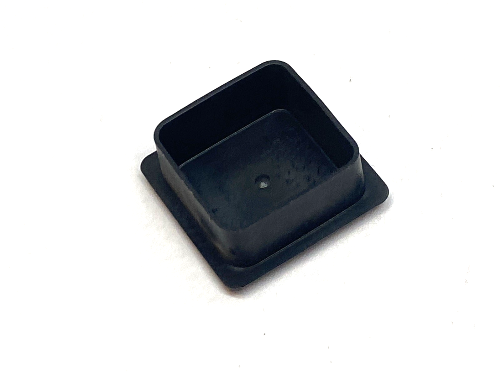 FP-241 | Caplugs Finishing Plug 1.5" Square Tubing 11ga Black - New – Open box - Maverick Industrial Sales