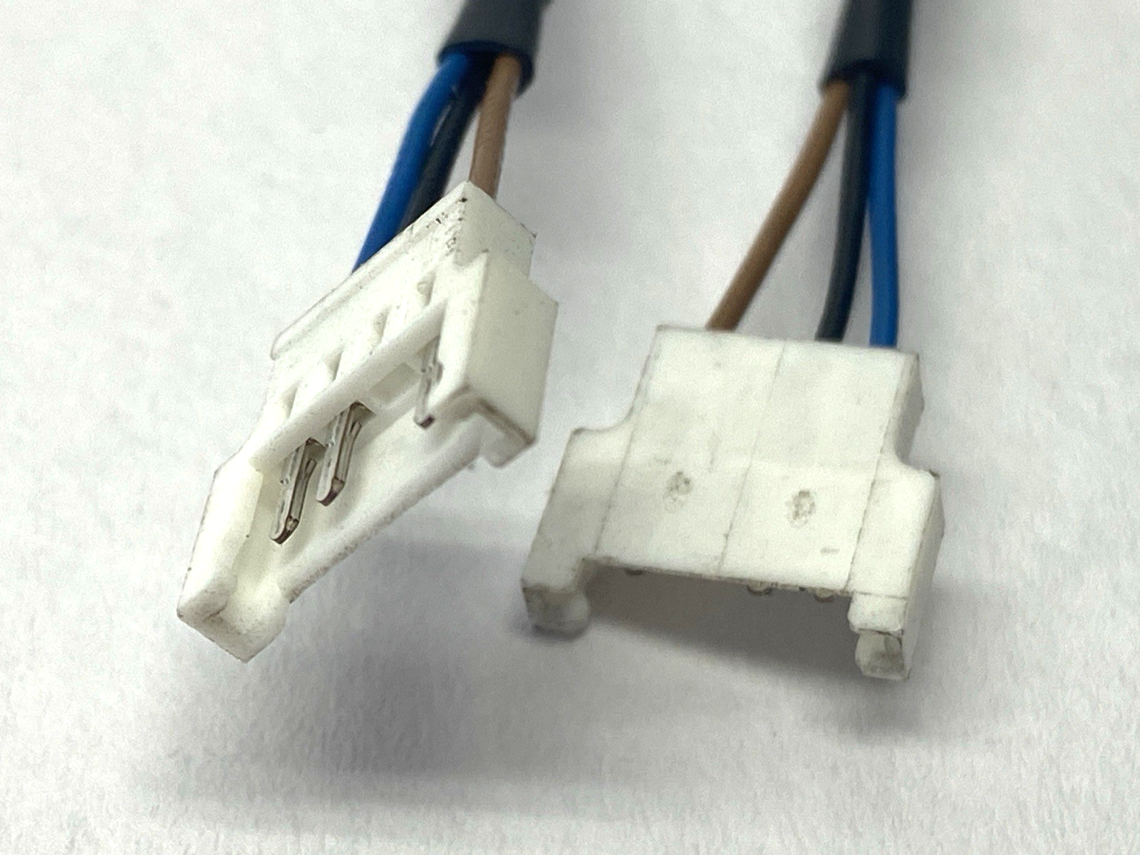 D-F9NW | SMC Pneumatic Reed Switch LOT OF 2 - Used - Maverick Industrial Sales