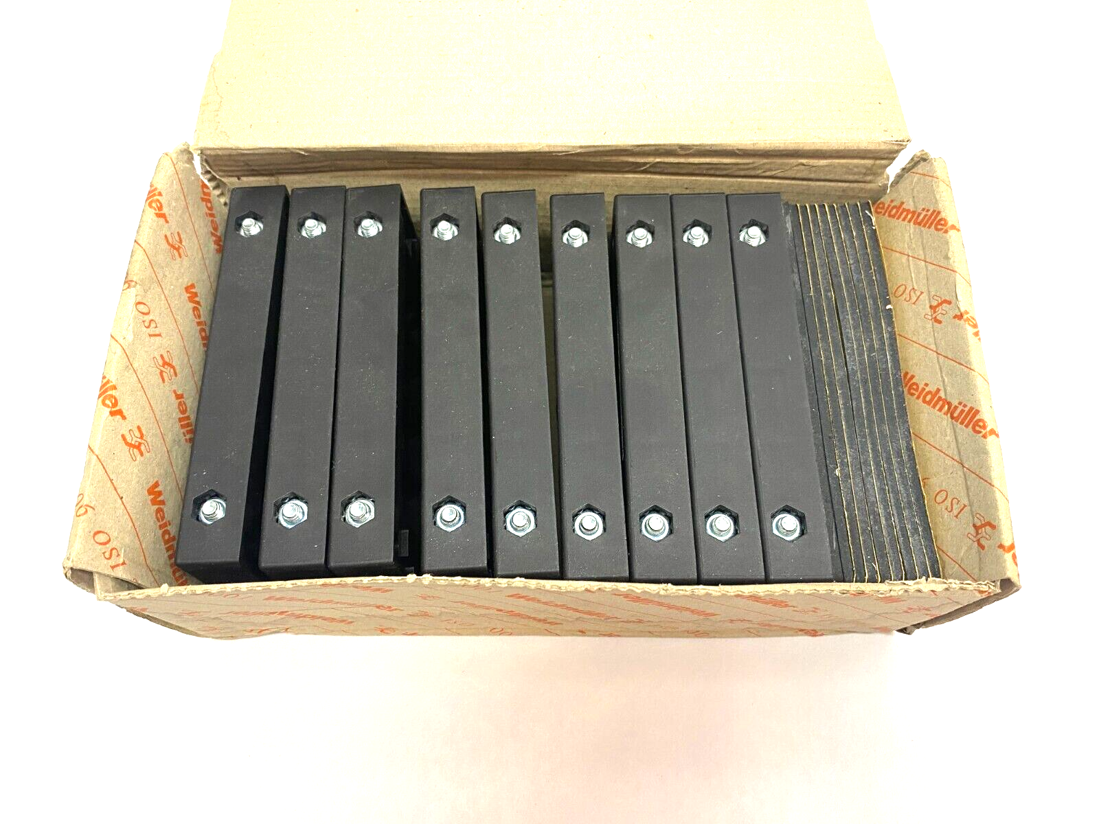 Weidmüller 1825910000 Cabtite Cable Frame Inlet Grommets KEL 16/8 BOX OF 9 - New – Open box - Maverick Industrial Sales