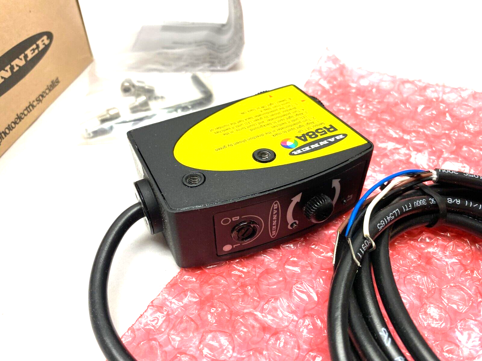 Banner R58ACG2 Registration Mark Sensor Green Perpendicular Beam 10221 - Maverick Industrial Sales