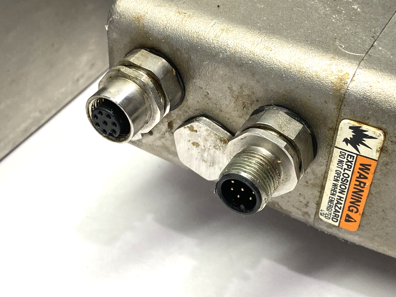 Emerson FMTSPA322EZZZ Mass Flow Transmitter w/H100S138NLA2EZZZZ Mass Flow Sensor - Maverick Industrial Sales