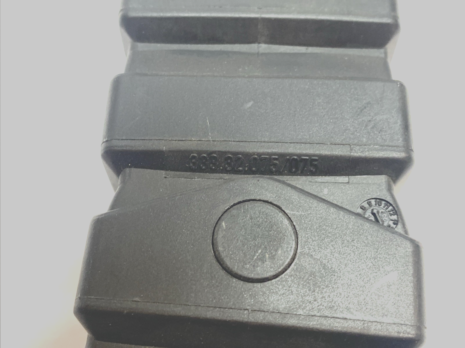 Igus 333.32.075 Energy Chain Cable Carrier 20 Links - Maverick Industrial Sales
