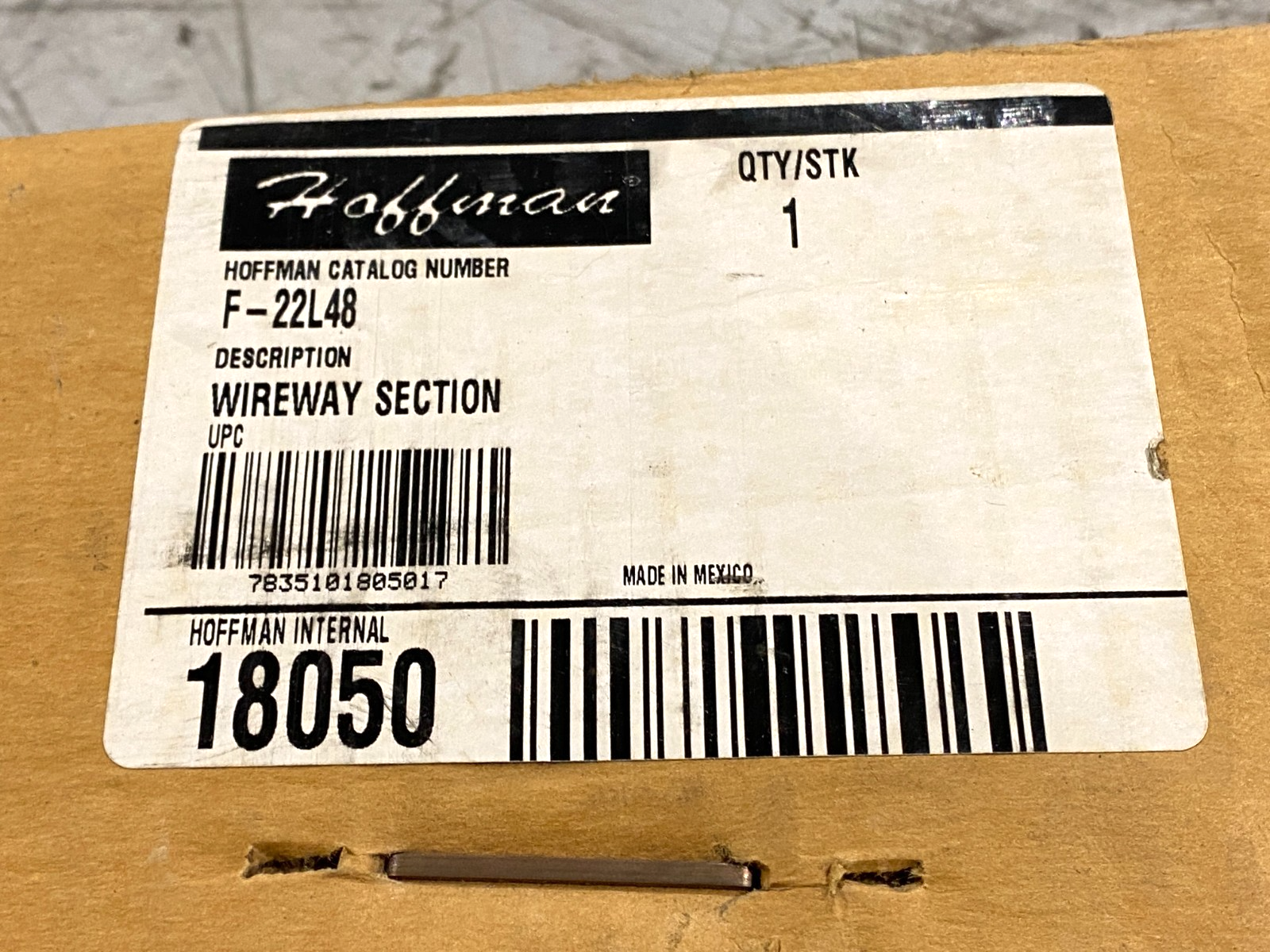 F22L48 | Hoffman Straight Lay-in Hinged-Cover Wireway 2.5" x 2.5" x 48" 18050 - New - Maverick Industrial Sales