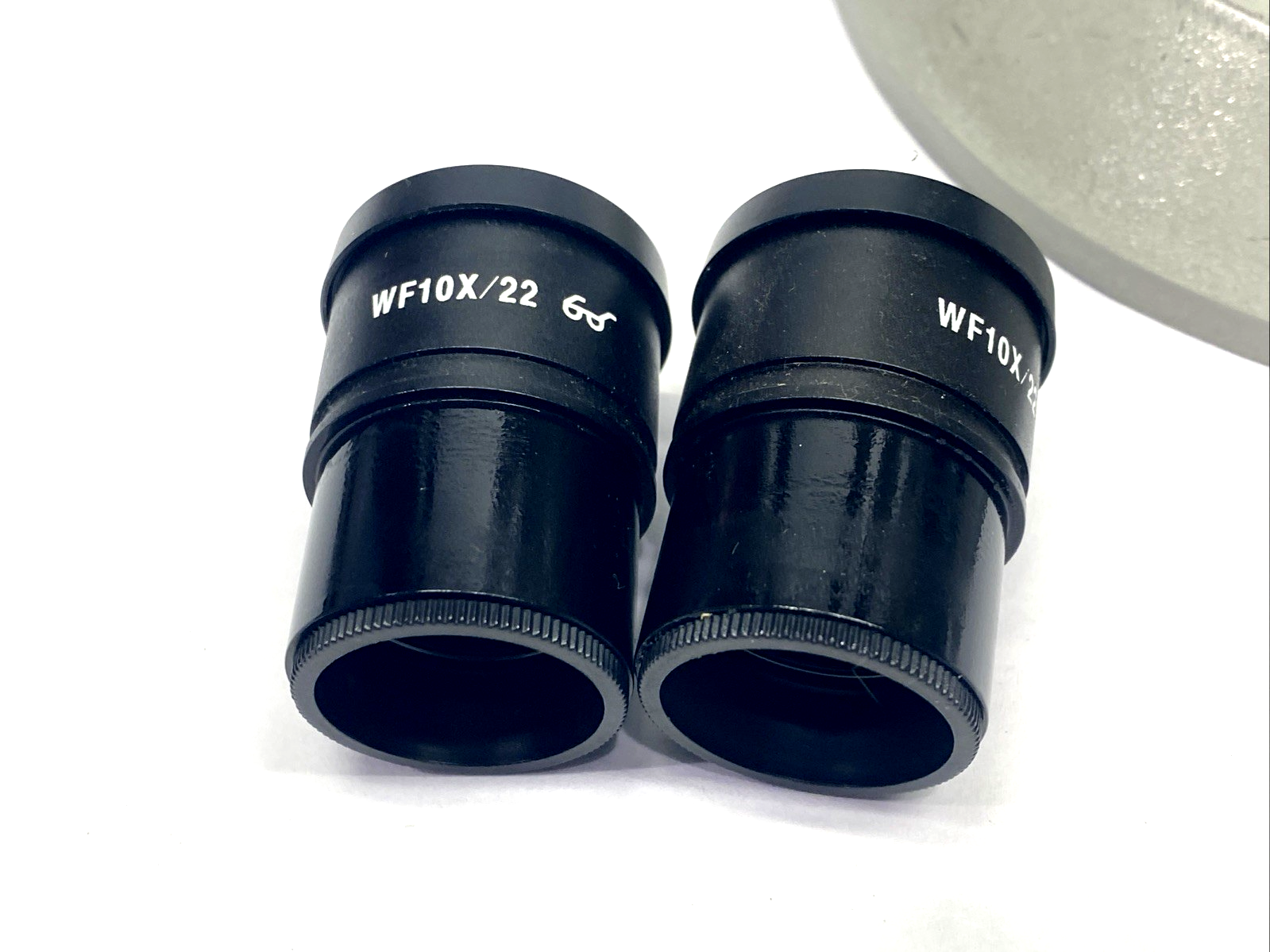 LX 23700 | Luxo Stereo Zoom Binocular Microscope 0.7-4.5, WFX10X/22 Eyepieces - Used - Maverick Industrial Sales