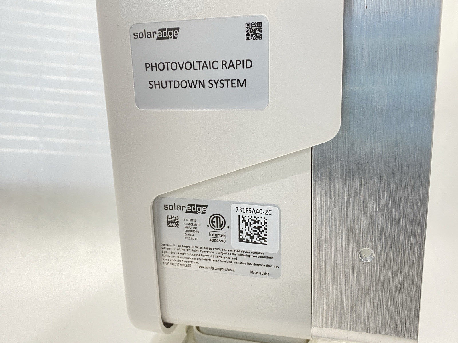 SE5000H-US000BNU4 | SolarEdge HD-Wave Single Phase Grid-Tie Inverter 5kW 208/240V - Open box - Maverick Industrial Sales