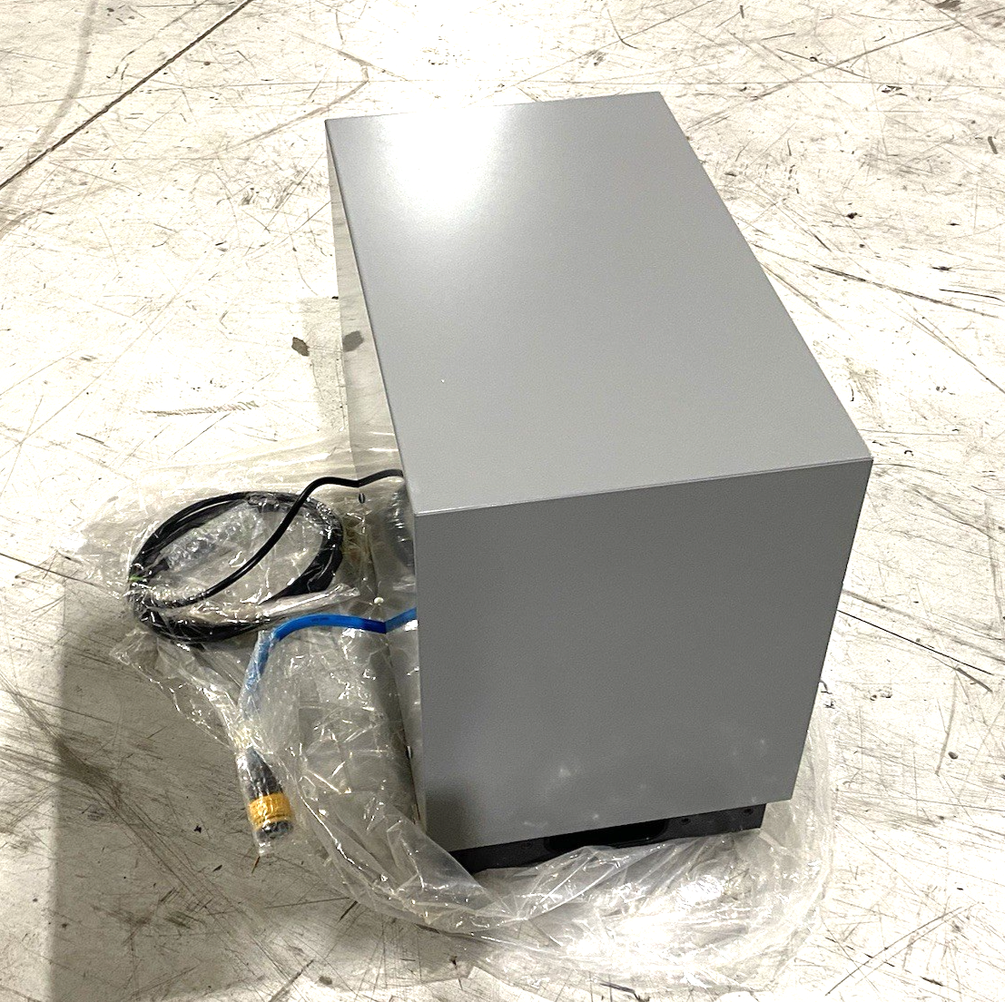WS-1 | Espec Water Purifier, 12 L/hr Water Production Cap. 400x400x280 - Open box - Maverick Industrial Sales