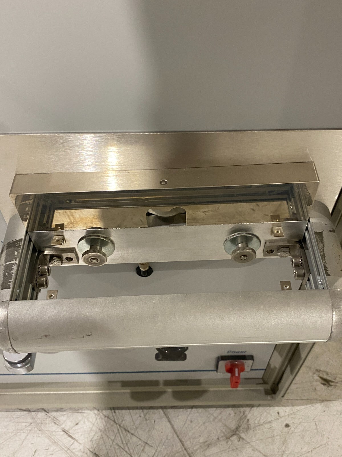 Eltra CHS 580 Carbon/Hydrogen/Sulfur Determinator FOR PARTS NO CONTROLS - Maverick Industrial Sales