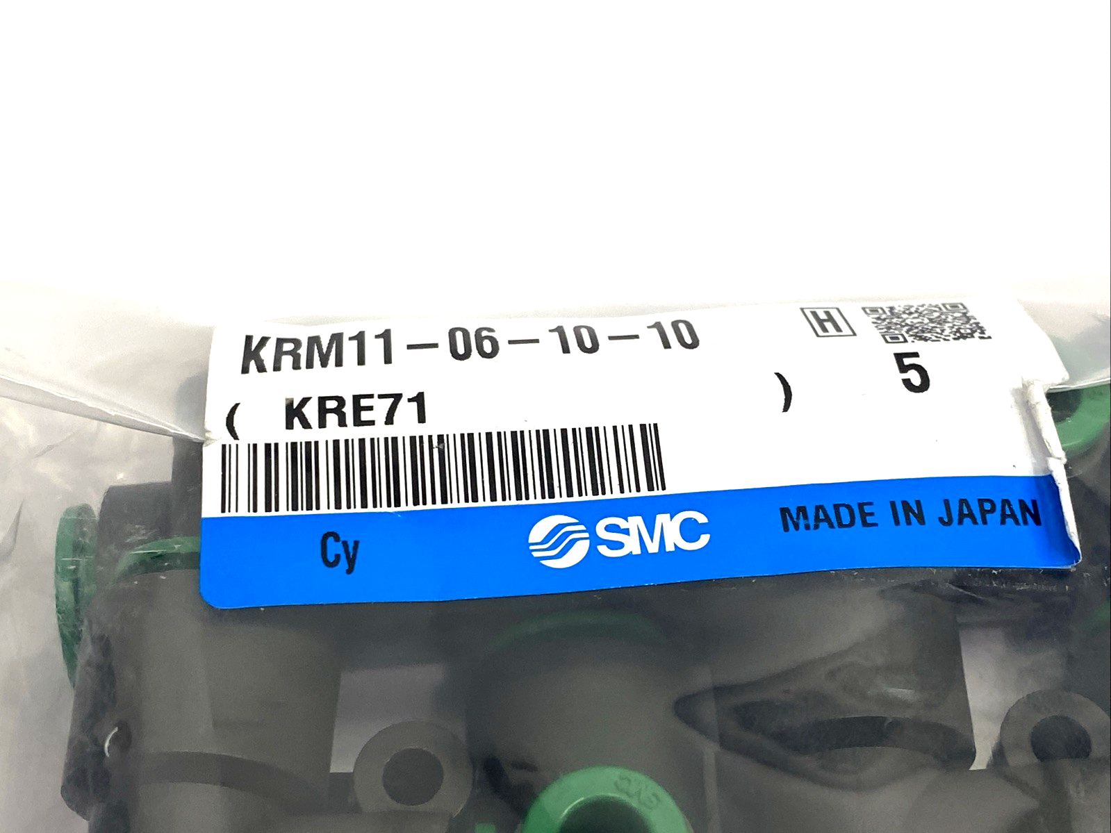 KRM11-06-10-10 | SMC Pneumatic Fitting Manifold, 6mm Tube O.D. 10mm Port LOT OF 5 - New - Maverick Industrial Sales