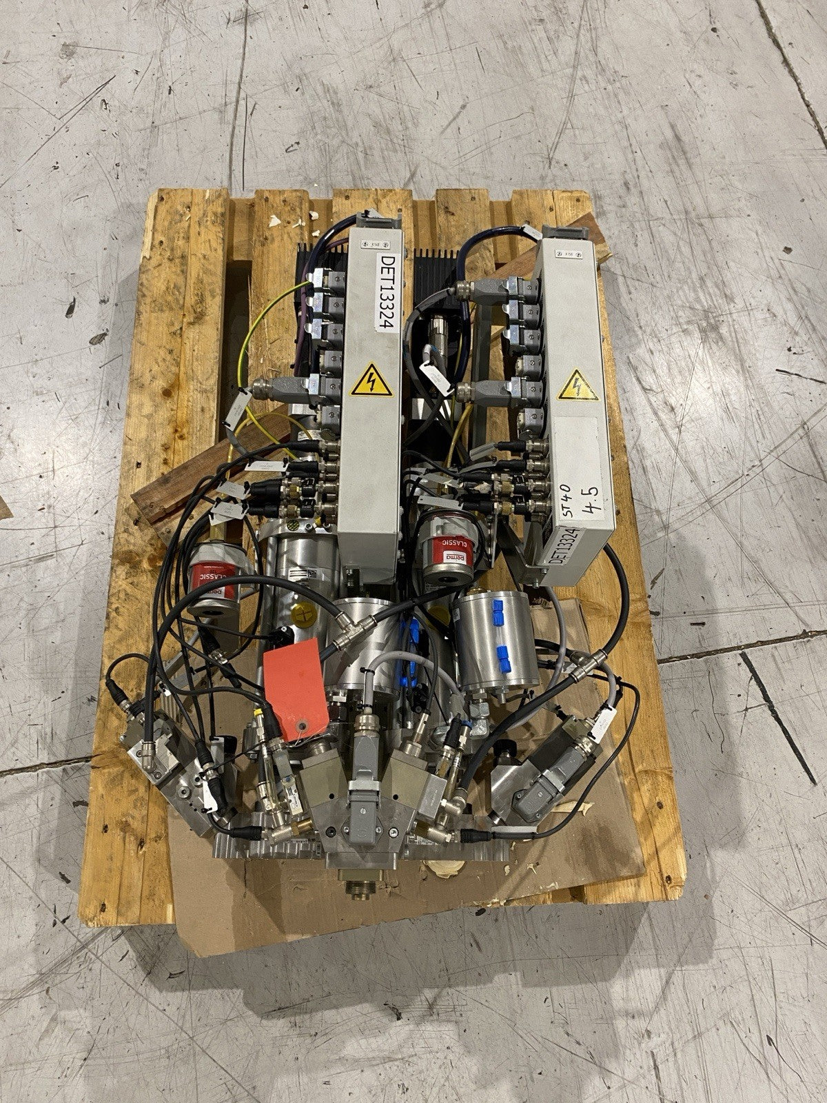 Atlas Copco 83724.000045 80CC SCA Tandem Dispense Meter (Needs Repair) - Maverick Industrial Sales