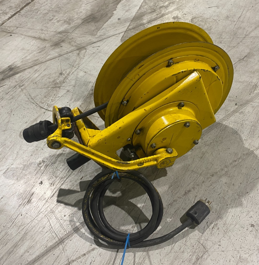 Aero-Motive 224A POW-R-MITE Weatherproof Cable Reel 600V 10A - Maverick Industrial Sales