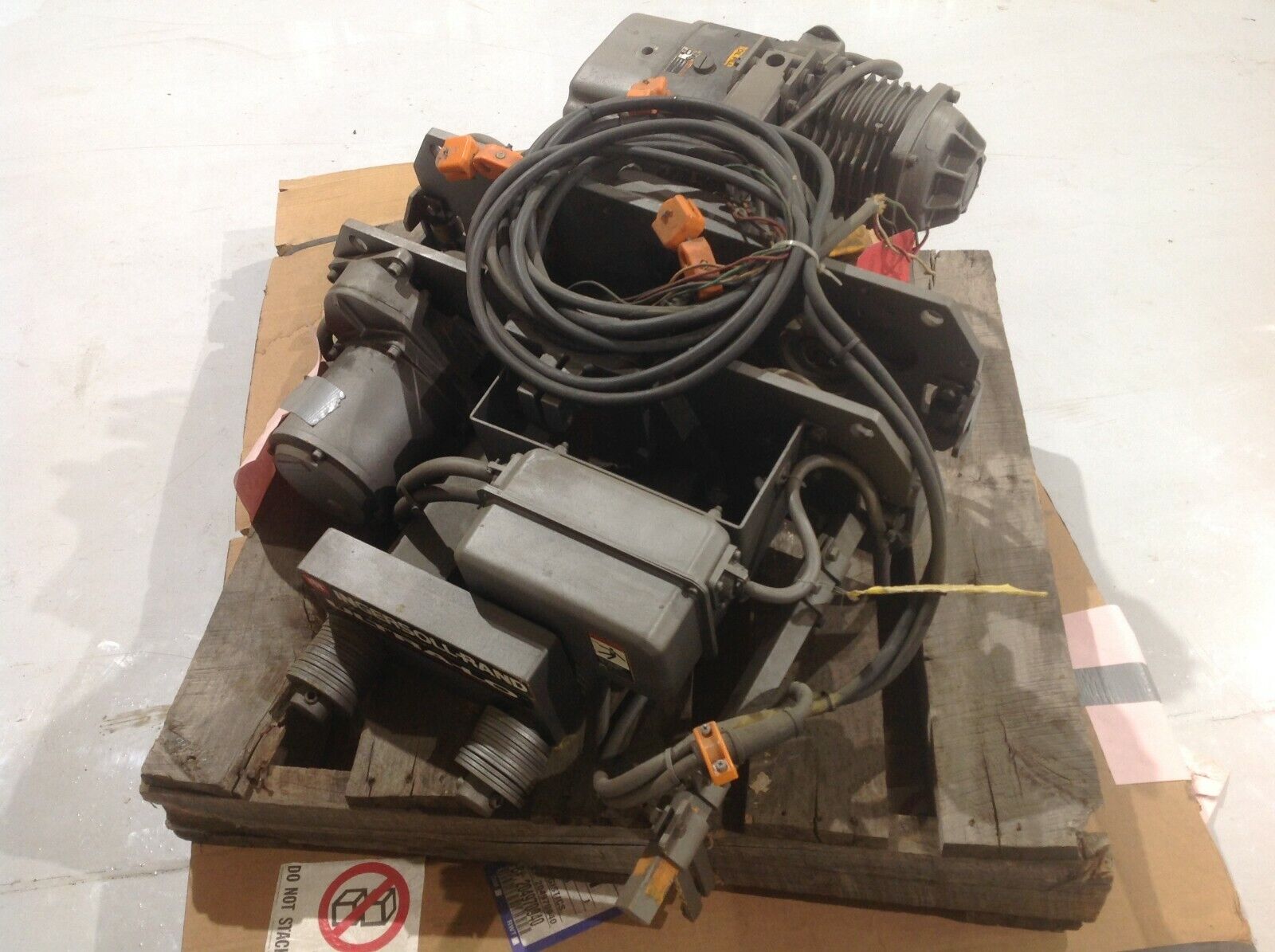 ULE2S010M4-10-8A4NKU | Ingersoll Rand Hoist with Driven Trolley 1 Ton ULE Ultra-Lo - Used - Maverick Industrial Sales