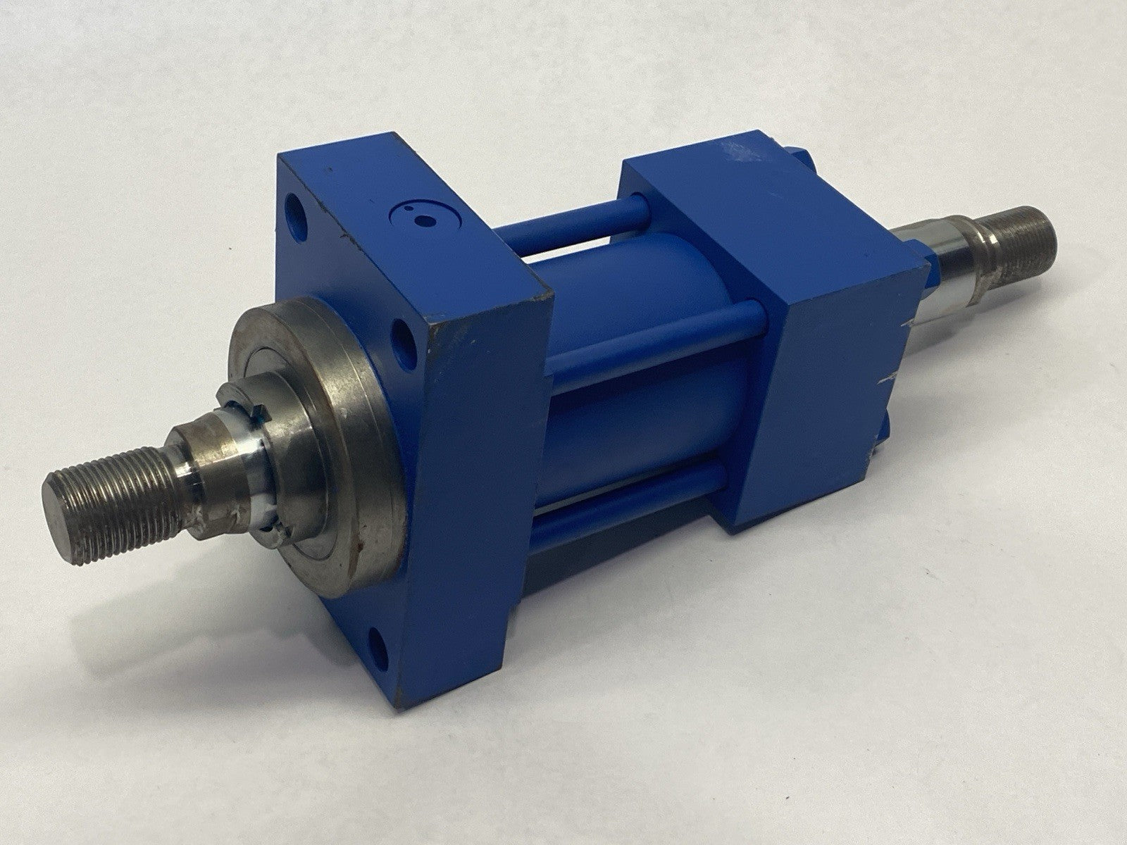 Bosch Rexroth R900999T33 Hydraulic Cylinder CGT3 Series 3X KONFIG - Maverick Industrial Sales