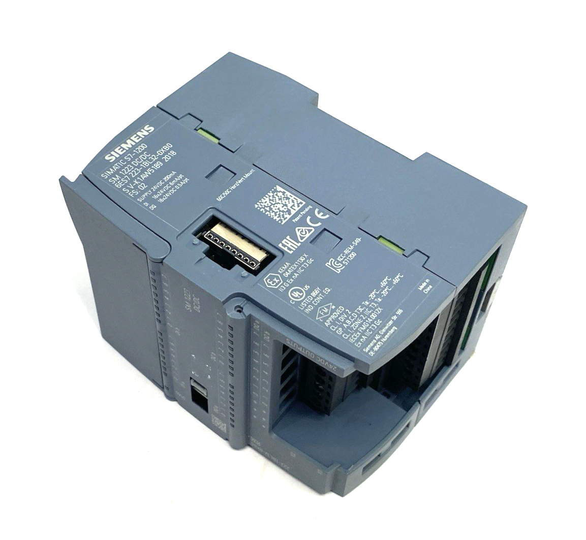 6ES7223-1BL32-0XB0 | Siemens SIMATIC S7-1200 Digital I/O Module MISSING ONE COVER - Used - Maverick Industrial Sales
