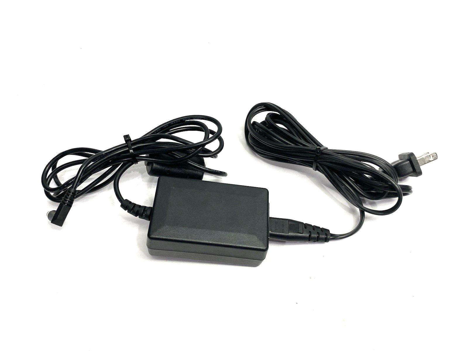 OP-88046 | Keyence Code Reader AC Adapter 100-240V 0.4A - Used - Maverick Industrial Sales