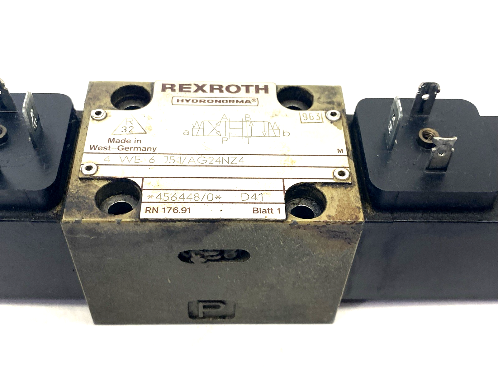 Rexroth 4 WE 6 J51/AG24NZ4 Hydronorma Directional Valve - Maverick Industrial Sales