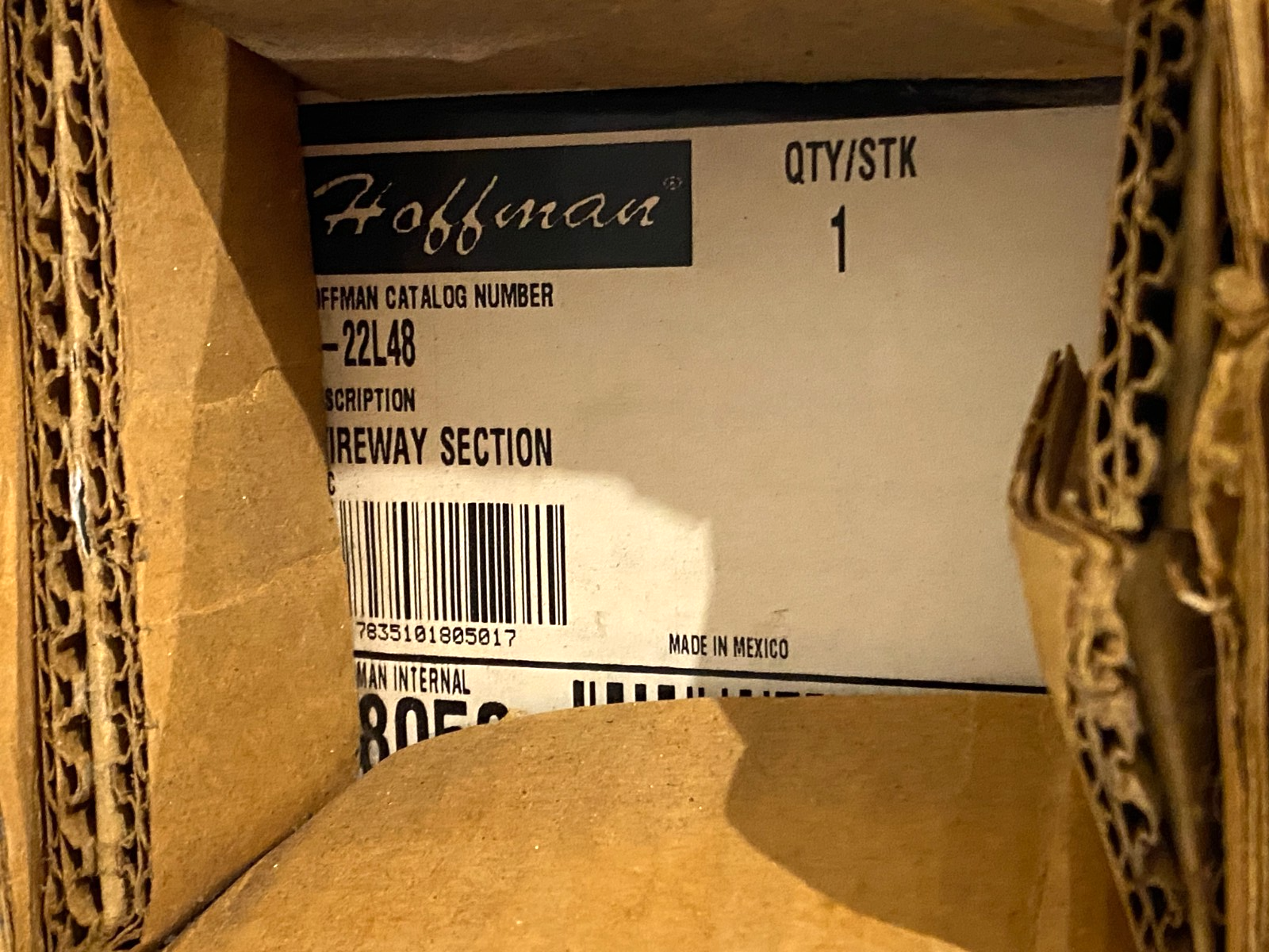 F22L48 | Hoffman Straight Lay-in Hinged-Cover Wireway 2.5" x 2.5" x 48" 18050 - New - Maverick Industrial Sales