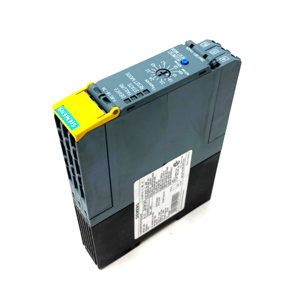 Siemens 3RM1307-1AA04 SIRIUS Fail-Safe Reversing Starter MISSING TERMINAL COVER - Maverick Industrial Sales