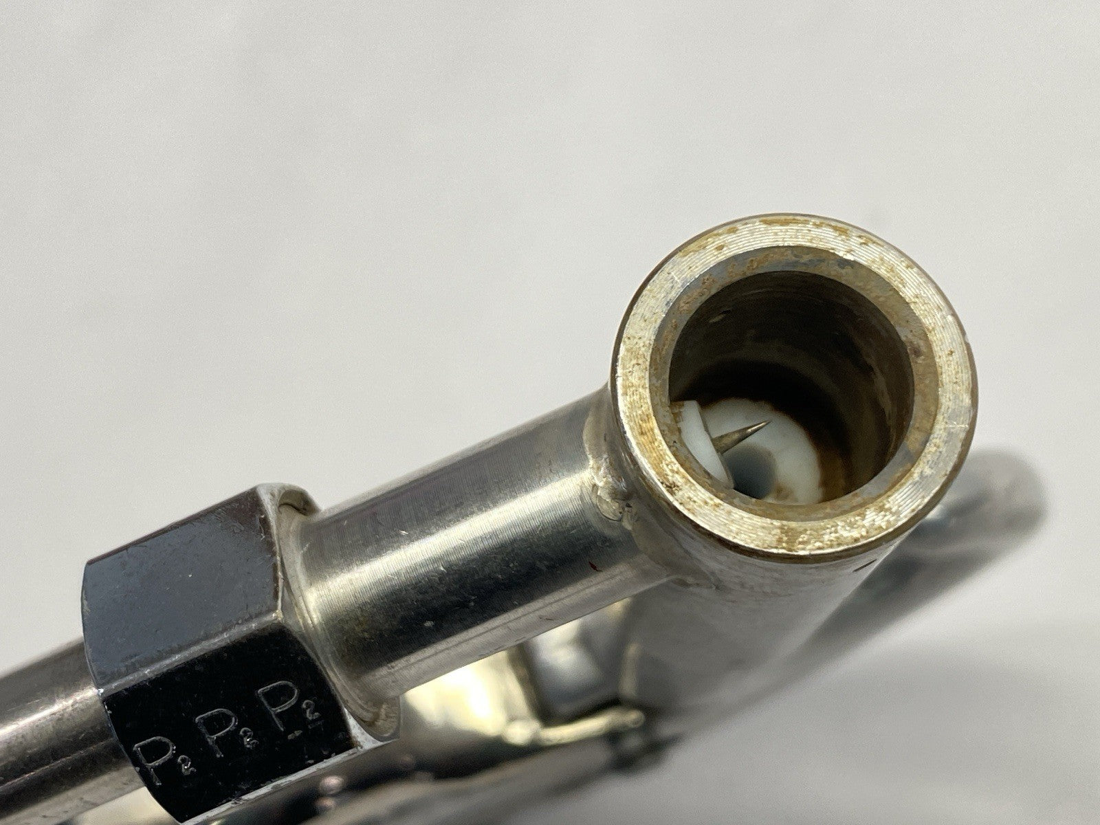 2625-25 | Terra Universal Cleanroom Ionizing Blow-Off Gun - Used - Maverick Industrial Sales