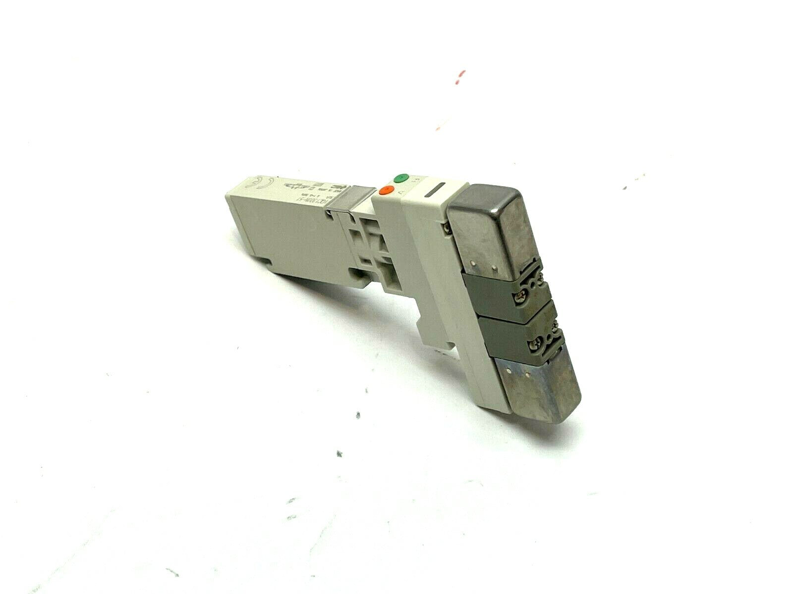 VQC1300N-51 | SMC Plug-In Double Solenoid Valve - New – Open box - Maverick Industrial Sales