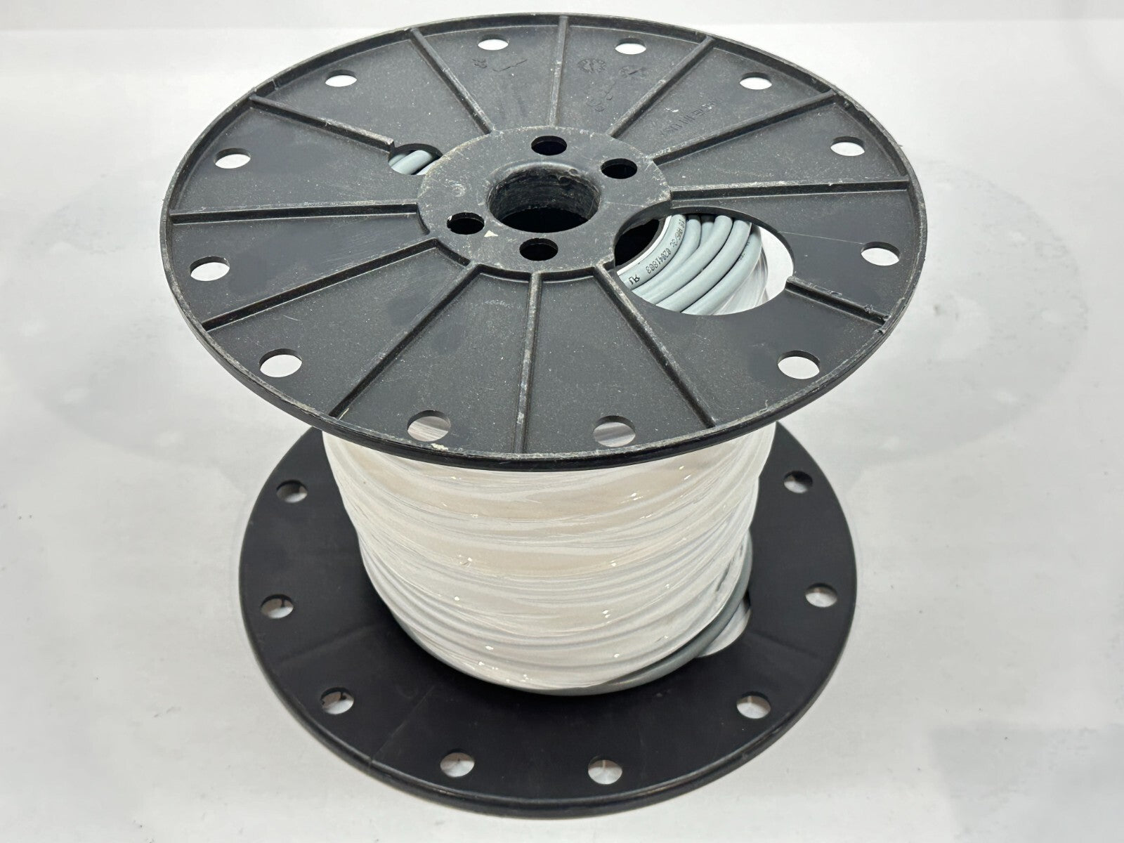 SAB 2041803 Control Cable 18G 3C CC600 BLK INN PVC GRY OD 0.252 200ft Spool - Maverick Industrial Sales