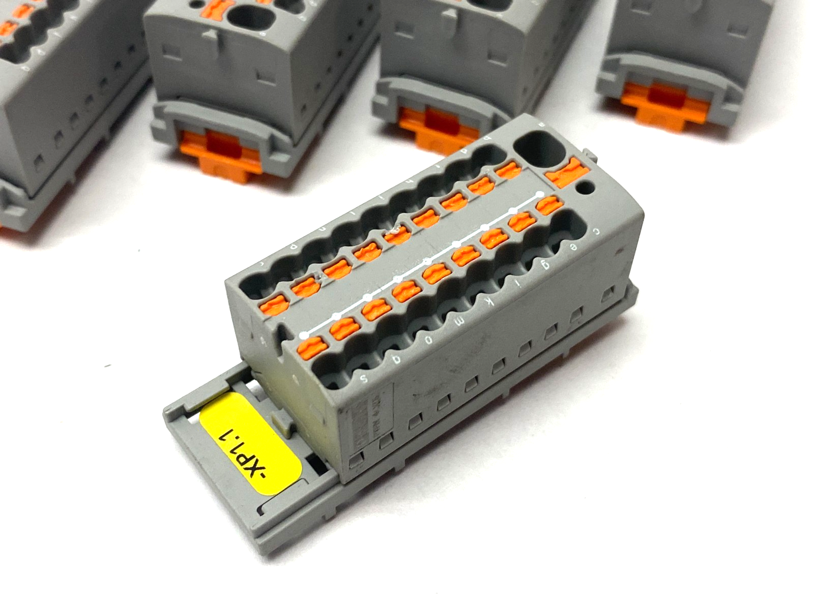 Phoenix Contact PTFIX 4/18X1,5-NS35 GY Distribution Block 1047454 LOT OF 5 - Maverick Industrial Sales