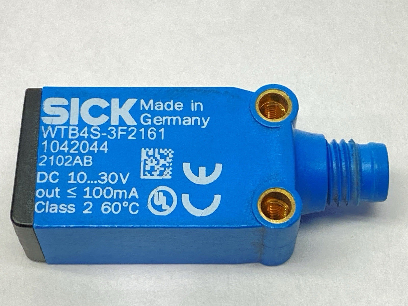 WTB4S-3F2161, 1042044 | Sick WTB4S-3F2161 Photoelectric Proximity Sensor 1042044 - Used - Maverick Industrial Sales