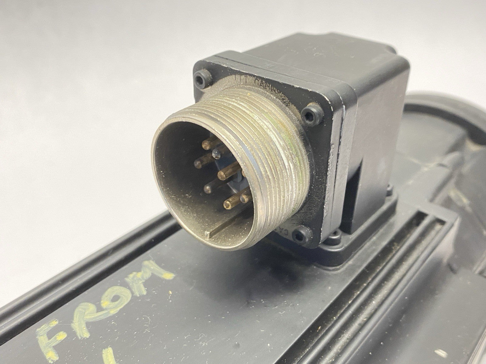 Indramat MAC071C-0-NS-4-C/095-A-0/DI522LV/S004 MAC AC Servo Motor R911242664 - Maverick Industrial Sales